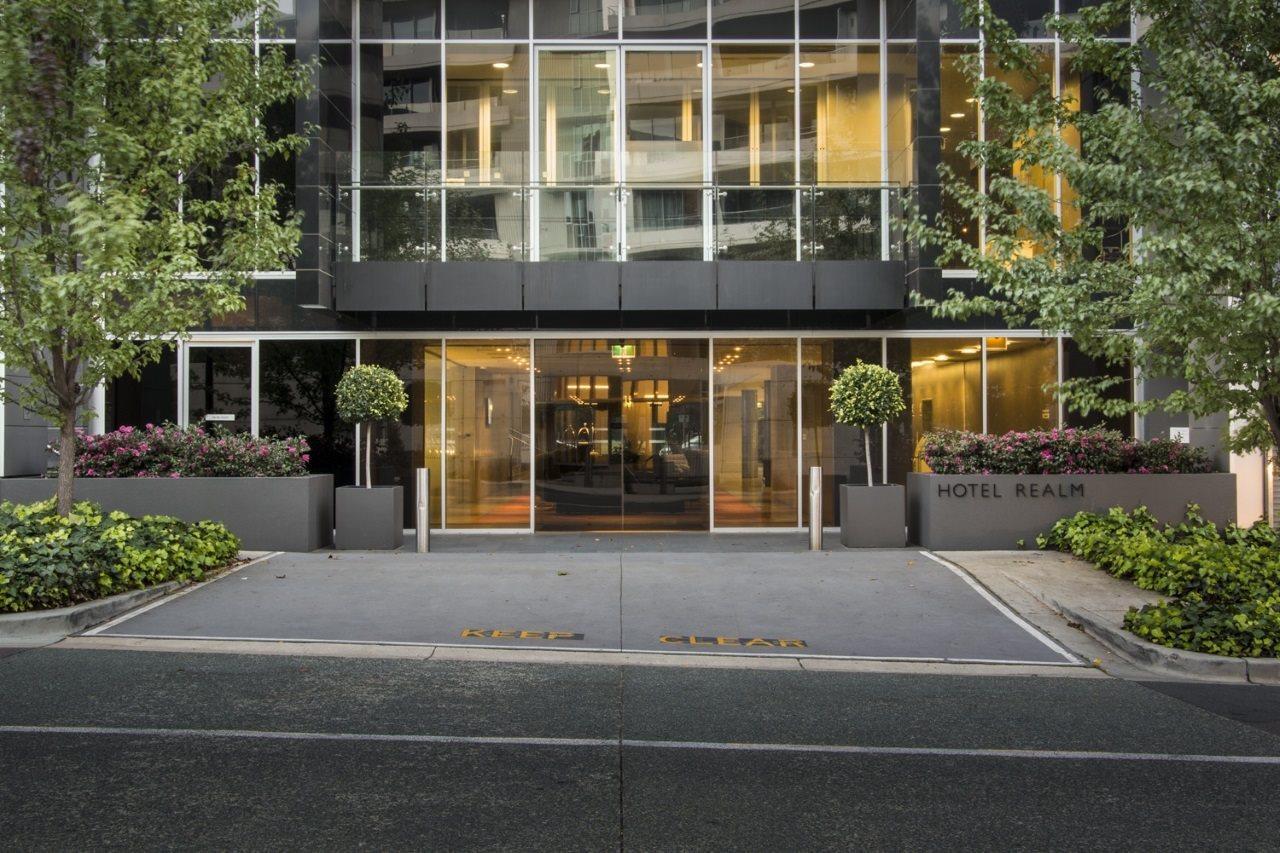 ホテル レルム キャンベラ エクステリア 写真 The main entrance of The Mark