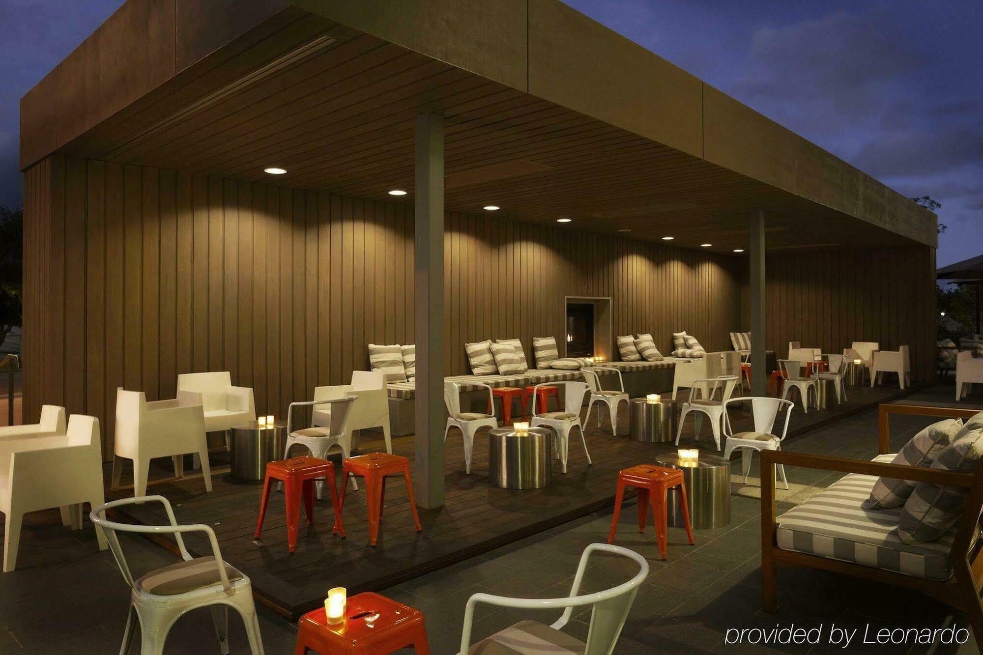 ホテル レルム キャンベラ エクステリア 写真 The rooftop bar at the Standard East Village