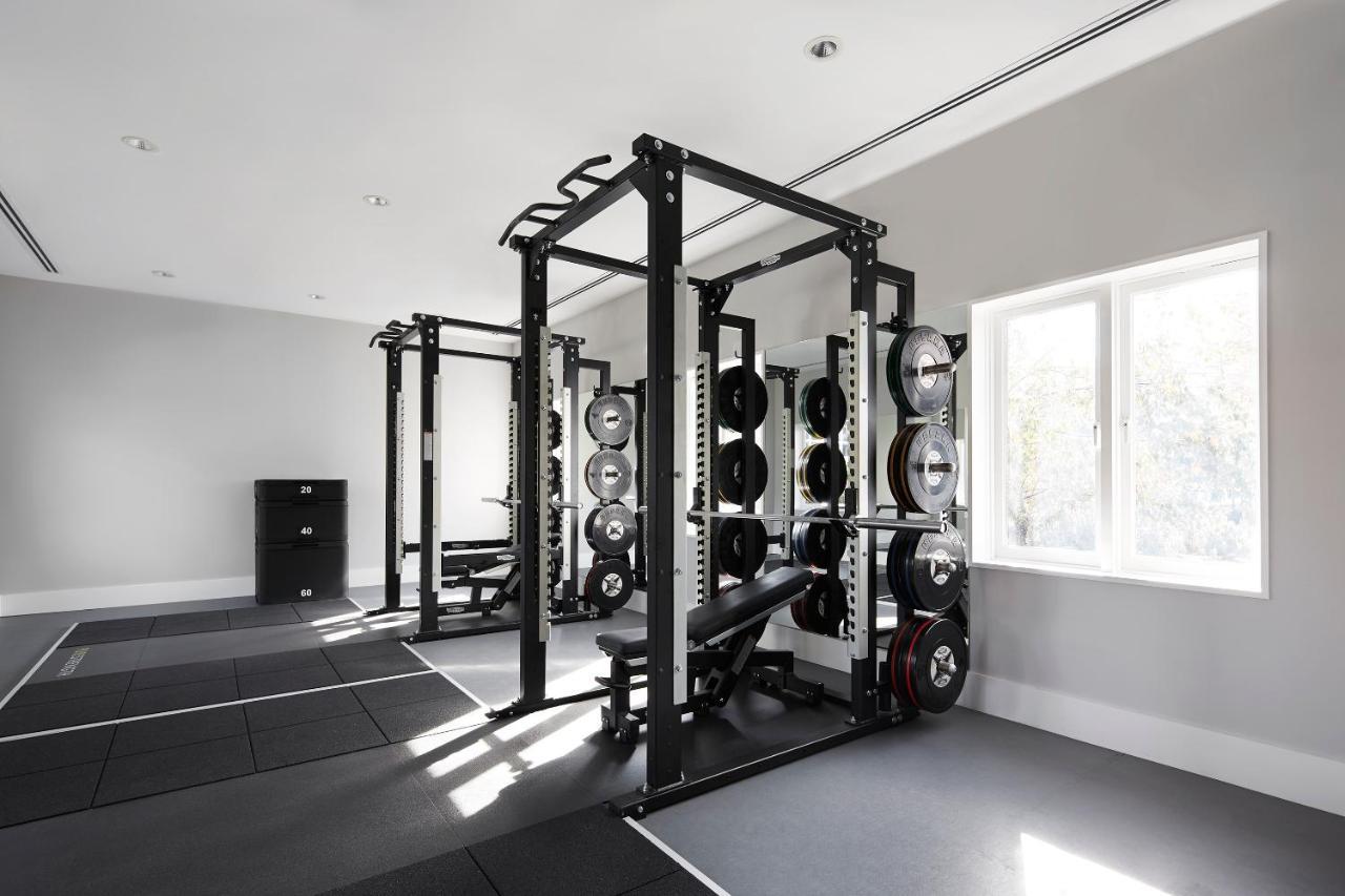 ホテル レルム キャンベラ エクステリア 写真 A power rack